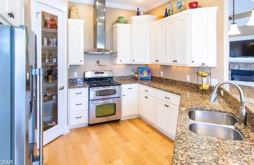 Hollywood Beach House | Private Oasis! Swimming Pool - Game Room - Near Beach