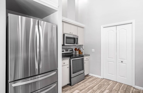 Sugarwood Beach House | Private Pool! 3 Adult Bikes! No Stairs! Low-Speed Vehicle! EV Charger! Short Bike Ride to Seaside!