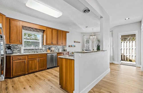 Crystal Beach House | Private Pool-Hot Tub - Free Golf Cart - Block to Beach - GameRoom - Rooftop Deck
