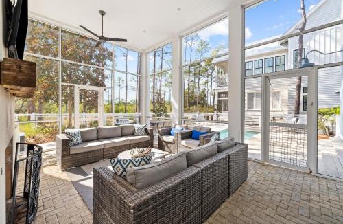 Watercolor House | Private Pool, Lake Views, Great Outdoor Space - Lake District Home in Watercolor, FL home