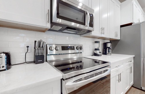 Riviera Beach House | Private Pool, Tanning Ledge/Pet-Friendly/Golf Cart Friendly/FLPCB8