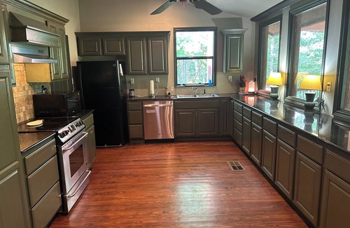 Gilmer House | Private retreat with 30 acre fishing lake. 3 miles from Barnwell Mountain