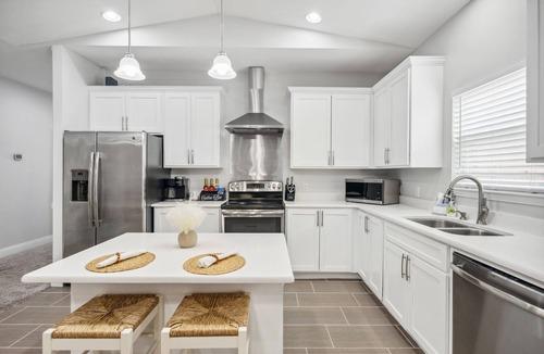 Inlet Beach Heights House | Private Swim Spa Family-Friendly Large One-Story Home Near 30A King Bed