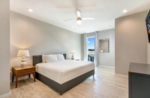 Mid-City House | Private Townhouse in a Secure Location