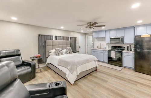 New Boston Apartment | Private Yard: Pet-Friendly Studio in New Boston!