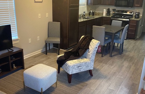 Howell House | Quaint 3-bedroom house with AC in charming Baton Rouge