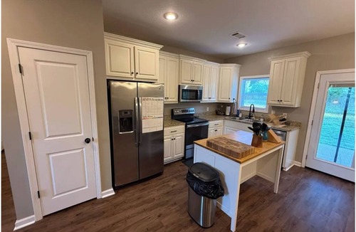 Oxford House | Quaint 3-bedroom house in charming Oxford, MS. The perfect getaway for you.