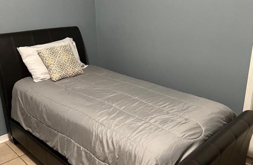 Gentilly Terrace Villa | Quaint Gentilly Cottage