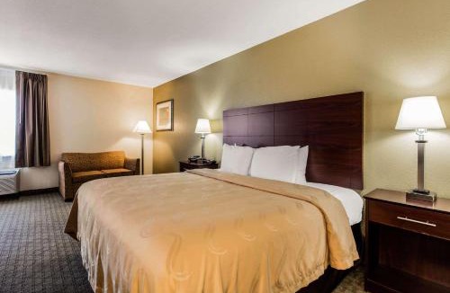 Batesville Hotel | Quality Inn Batesville
