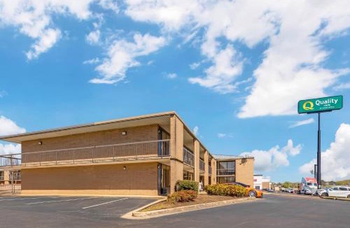 Columbus Hotel | Quality Inn Columbus, MS