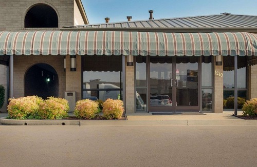 Columbus Hotel | Quality Inn Columbus