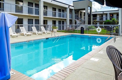 Kreole Hotel | Quality Inn Moss Point - Pascagoula