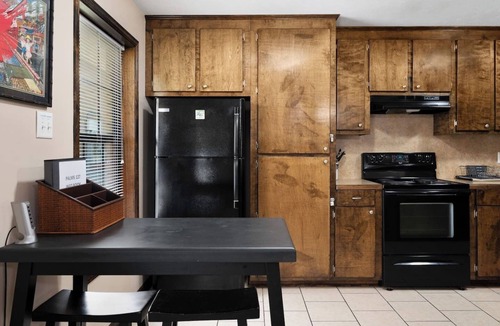 Alexandria House | Quiet 2BR K/Q+Full Kit+Easy Parking by Ponytail
