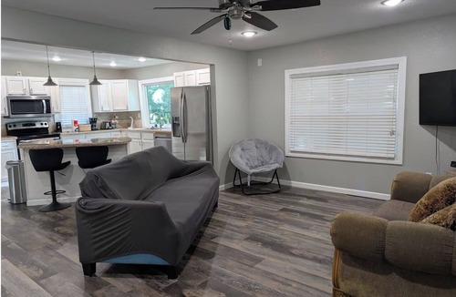 Jonesboro House | Quiet Country Setting in Middle of Town