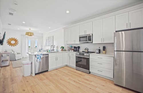 Pass Christian Condo | Quiet Harbor Condo - Private Balcony - Relaxing Stay
