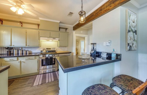 Alexandria House | Quiet Home Near I-49, Downtown & 2 Hospitals
