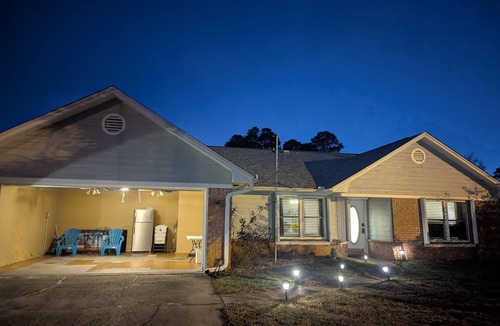 Ono Island House | Quiet home within 10 minutes to the beach.