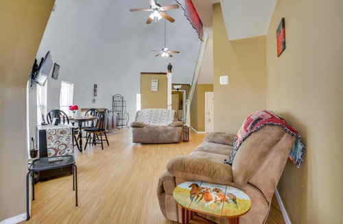 Kokomo House | Quiet, Quirky Country Escape Near Pearl River!