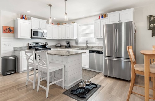 Dune Allen Beach House | Raised Cottage 'Dune Fine'- Easy Walk to Beach - Dogs Welcome!