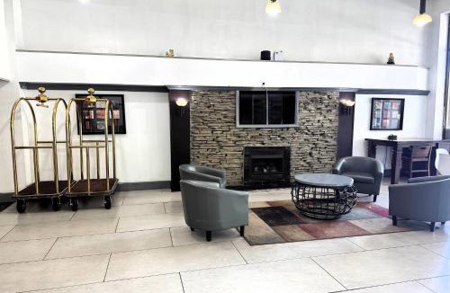 Crestline Heights Hotel | Ramada by Wyndham Birmingham Airport