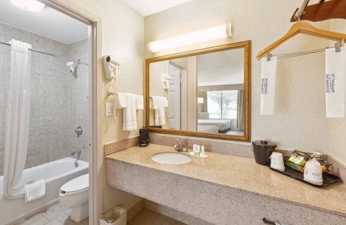 Bayou Cane Hotel | Ramada by Wyndham Houma