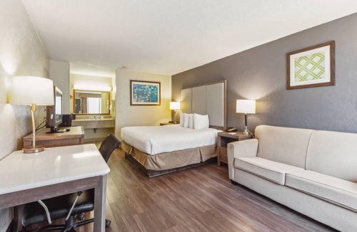 Bayou Cane Hotel | Ramada by Wyndham Houma