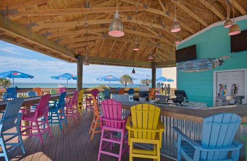 Bahama Beach Hotel | Ramada by Wyndham Panama City Beach / Beachfront