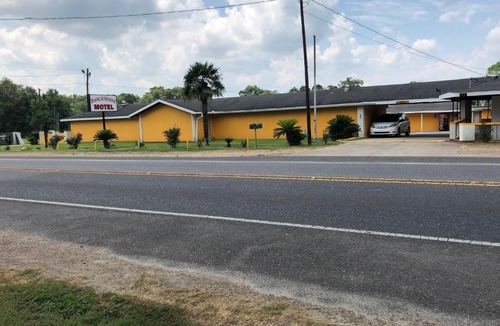 Effie Hotel | Ranch House Motel