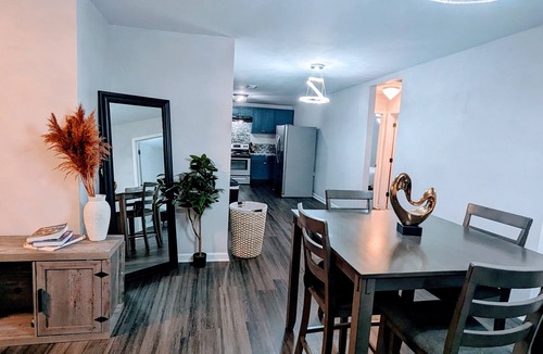Mid City North House | Rare 3/2 Cozy Bedroom Near most Colleges & Downtown B.R