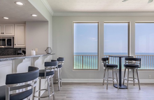 Lower Grand Lagoon Condo | Recently updated luxury unit at Treasure Island resort 3BR * 19th floor.