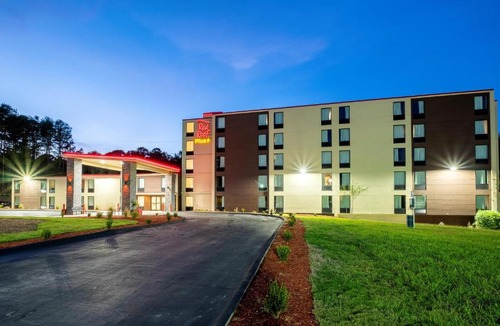 Tuscaloosa Hotel | Red Roof Inn PLUS+ Tuscaloosa - University