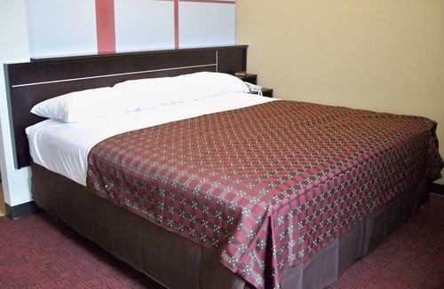 Beaumont Hotel | Red Roof Inn & Suites Beaumont