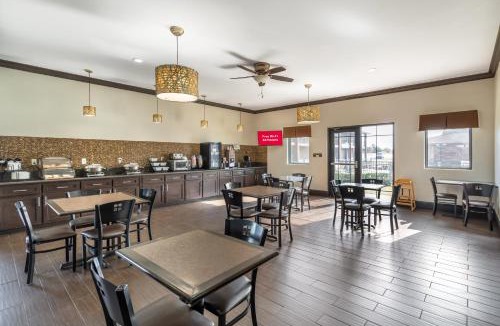 Sulphur Springs Hotel | Red Roof Inn & Suites Sulphur Springs