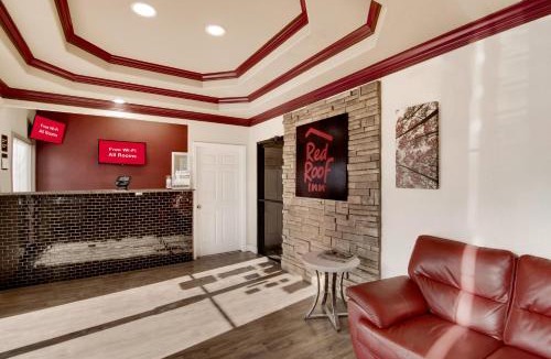 Pensacola Hotel | Red Roof Inn & Suites Pensacola-NAS Corry