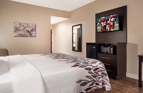 Tupelo Hotel | Red Roof Inn Tupelo