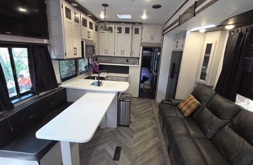 River Ranch Cottage | Red, White & Rodeo 2BR RV @ River Ranch 149