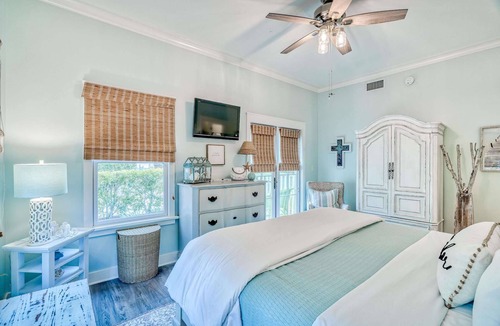 Watercolor House | Redesigned ParkViews w Lux Amenities By Beach w Bikes