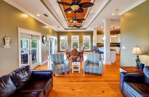 Plantation House | Reel Memories