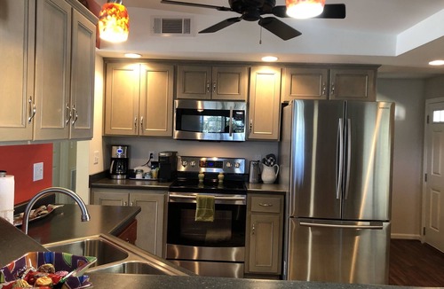 Crawfordville House | Reel Pelican Paradise located in Paradise village, Shellpoint Beach on the Gulf