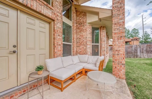 Tomball House | Relax and enjoy at Creekside, The Woodlands