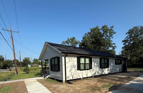 Baton Rouge House | Relax at Cricket & Clover Retreat Near SU, LSU, Airport, Downtown, WiFi & AC