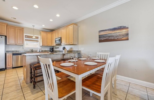 Bahama Beach Condo | Relax at Second Wind – Gulf Views on Every Floor, 3 Suites, Pool & Free Guest Perks