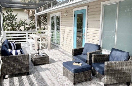 North Captiva House | Relax in Paradise: 2-Bedroom Island Retreat with private Pool & Golf Cart!