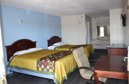 Canton Hotel | Relax Inn