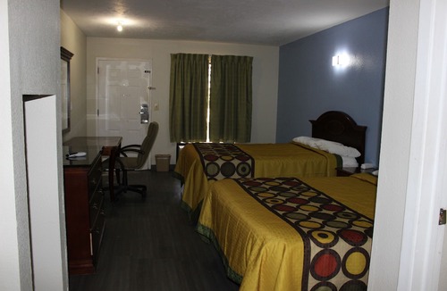 Canton Hotel | Relax Inn