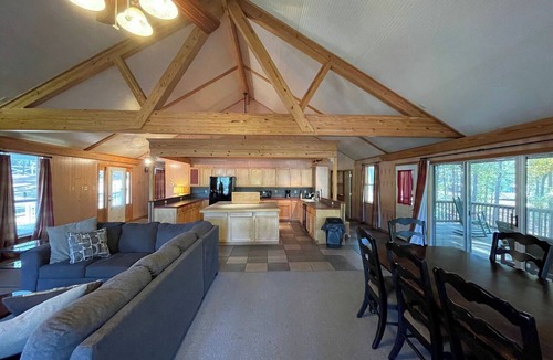Zwolle Cabin | Relax & Unwind in this Vaulted-Ceiling Cabin with Fireplace, Full Kitchen & Lake Views