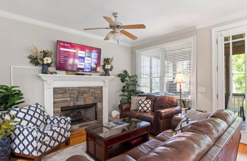 Dadeville House | Relax with Family - Hot Tub, Fire Pit