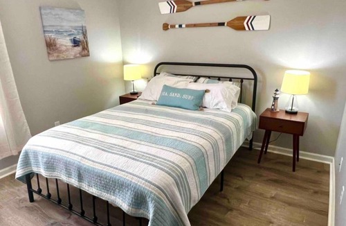 El Centro Beach House | Relaxation Beach Cottage