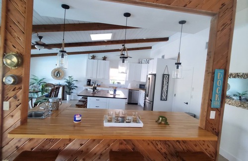 Yacht Club House | Relaxation Villa- Five Minute Walk to the Yacht Club and Beach
