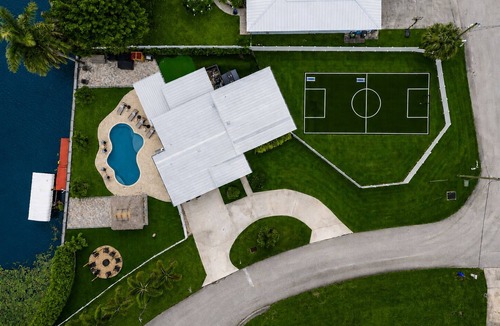 Lake Clarke Shores House | 🏡 Relaxing Lake Clarke Shores Getaway Near Everything